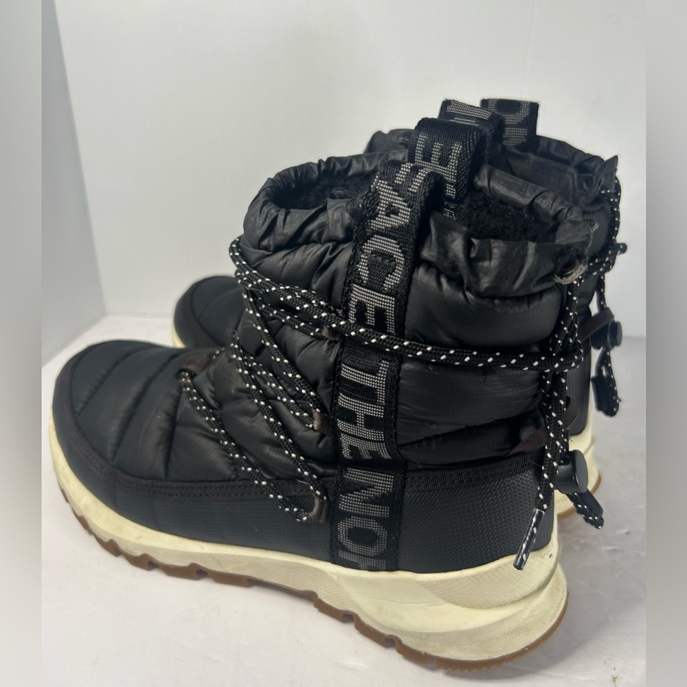 The North Face Thermoball Puffer Boots Womens  7 Excellent Condition Black - Picture 4 of 8